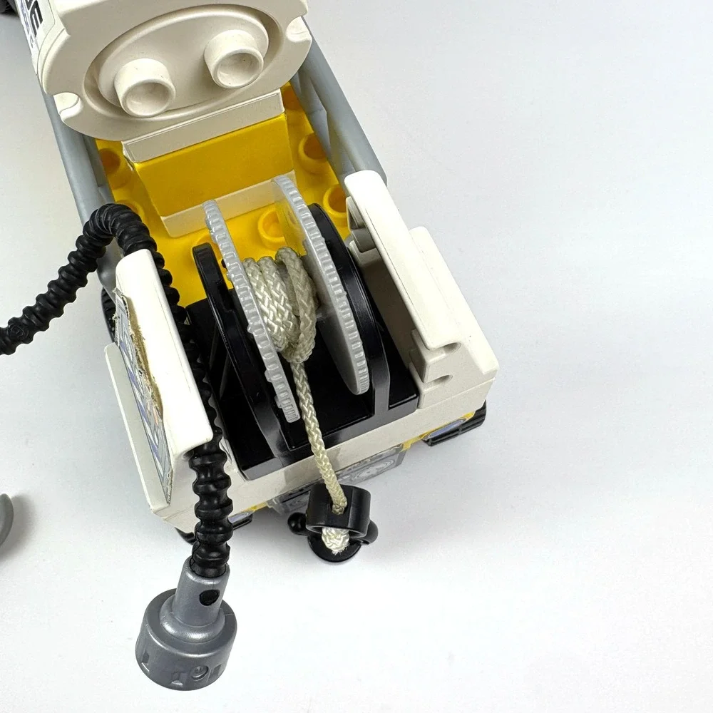 VTG‎ Lego Duplo 7844 Airport Rescue Truck Box Minifigures Partial Manual *READ